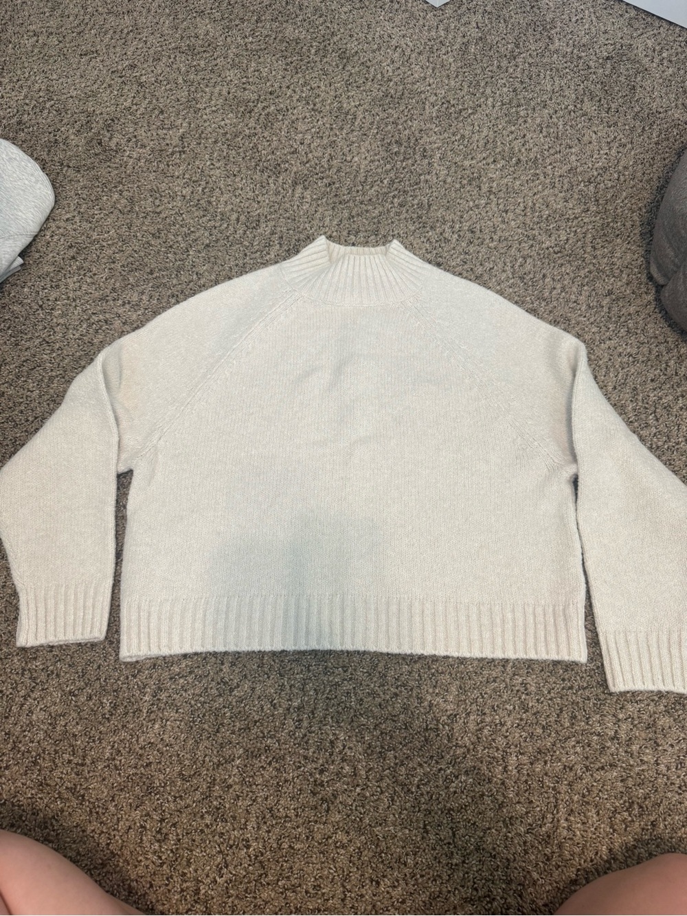 Old navy cream turtle neck sweater